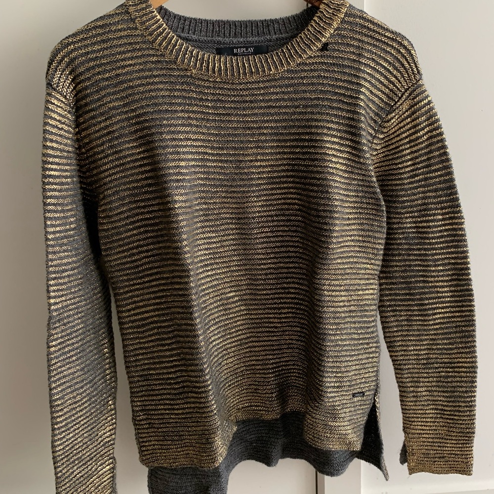 Replay sweater